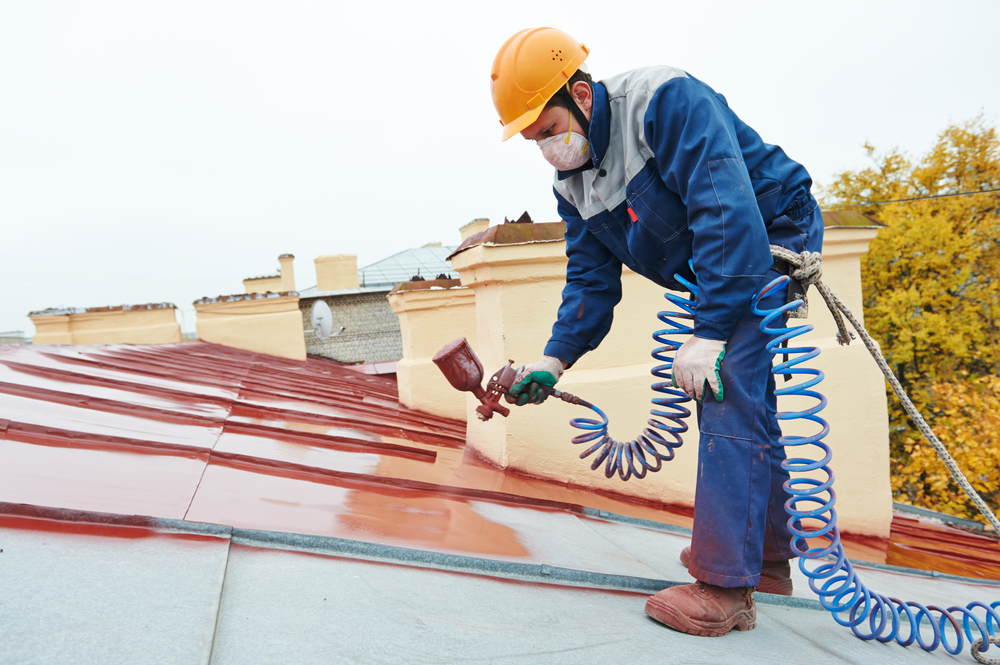 Commercial roof spray coating in La Verne
